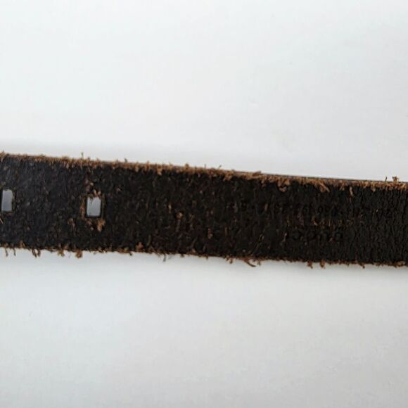 Gucci Vintage Brown Leather Rectangular Logo Gold Tone Buckle Womens Belt 70/28 main image 10